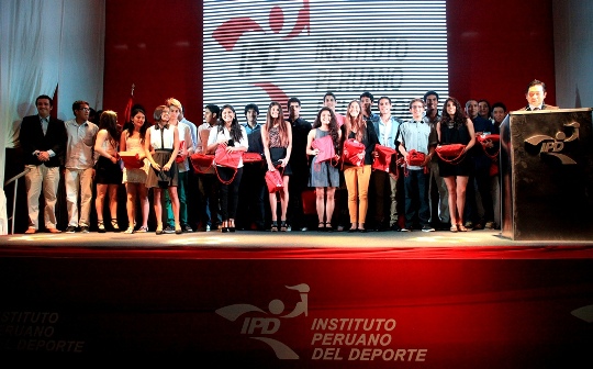 2 PREMIACION NATACION